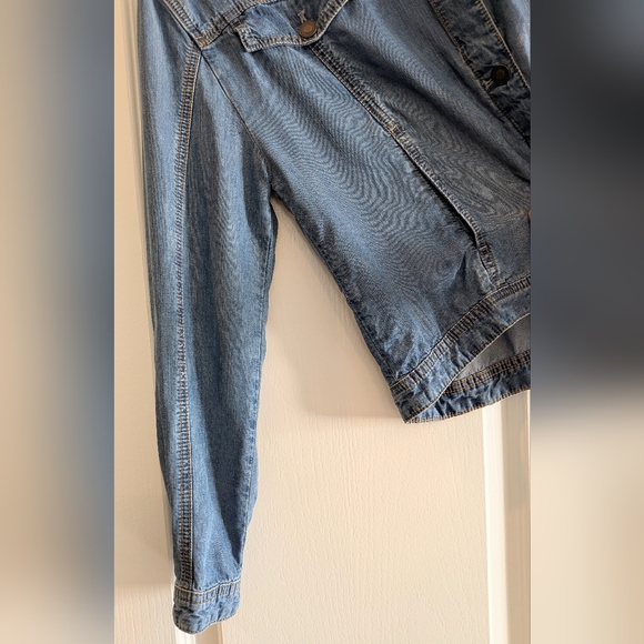 Free People Chambray Tencel Swing Jacket Sapphire Denim Jacket S/P Western Boho - Picture 8 of 16